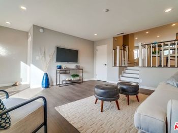 1832 Rockefeller Lane