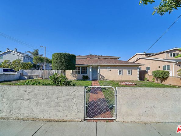1569 W 218th Street, Torrance CA 90501