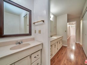 1569 W 218th Street, Torrance CA 90501