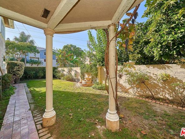 1569 W 218th Street, Torrance CA 90501