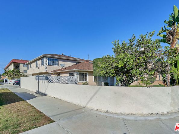 1569 W 218th Street, Torrance CA 90501