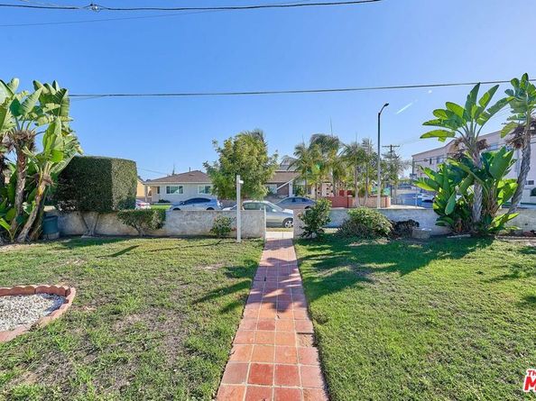 1569 W 218th Street, Torrance CA 90501