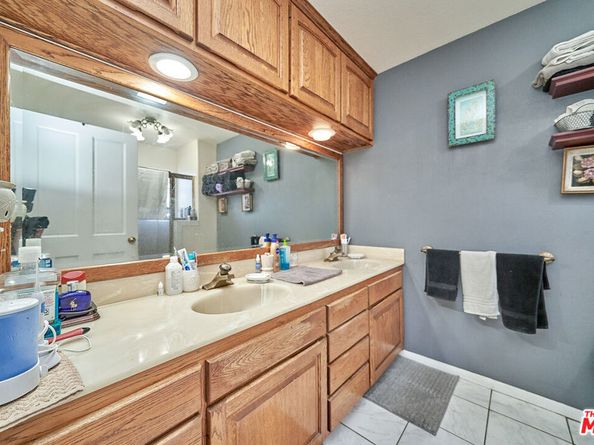 1569 W 218th Street, Torrance CA 90501