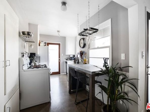 218 Venice Way, Venice CA 90291