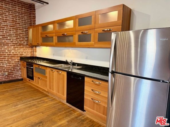 215 S Santa Fe Avenue 4, Los Angeles CA 90012