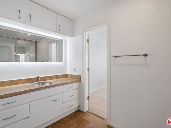 22548 Pacific Coast Highway 403, Malibu CA 90265