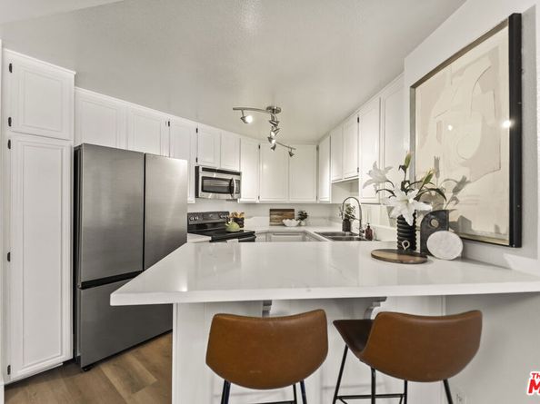 4589 Via Marisol 260, Los Angeles CA 90042