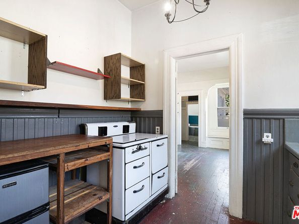 5727 Benner Street, Los Angeles CA 90042