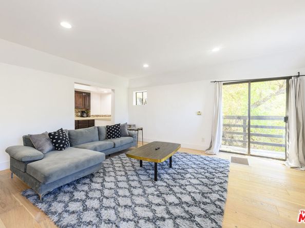 8581 Cole Crest Drive, Los Angeles CA 90046