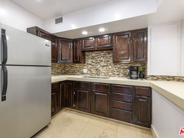 8581 Cole Crest Drive, Los Angeles CA 90046