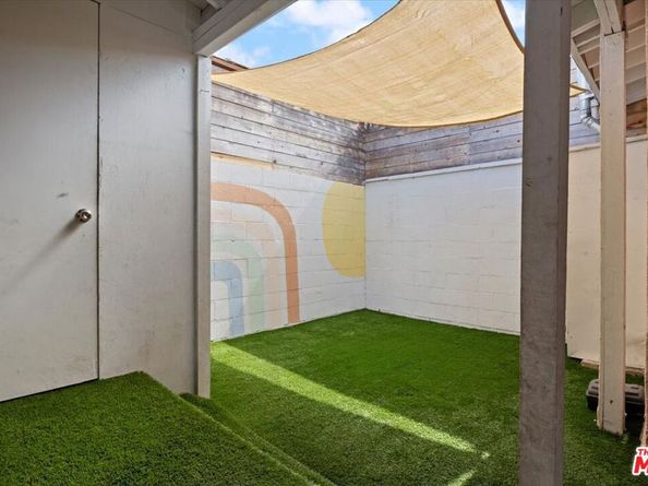 2840 S Mansfield Avenue, Los Angeles CA 90016