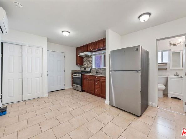 2840 S Mansfield Avenue, Los Angeles CA 90016