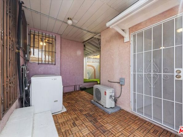 2840 S Mansfield Avenue, Los Angeles CA 90016