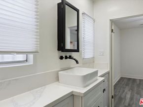 2840 S Mansfield Avenue, Los Angeles CA 90016