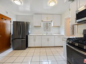 2840 S Mansfield Avenue, Los Angeles CA 90016
