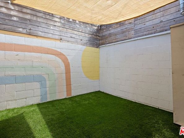 2840 S Mansfield Avenue, Los Angeles CA 90016