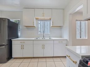 2840 S Mansfield Avenue, Los Angeles CA 90016