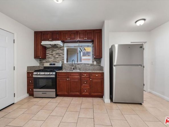 2840 S Mansfield Avenue, Los Angeles CA 90016