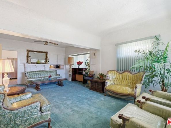 1123 W 52nd Street, Los Angeles CA 90037