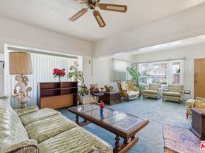 1123 W 52nd Street, Los Angeles CA 90037