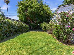 1123 W 52nd Street, Los Angeles CA 90037