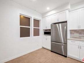 7100 Playa Vista Drive 123, Playa Vista CA 90094
