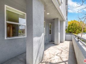 7100 Playa Vista Drive 123, Playa Vista CA 90094