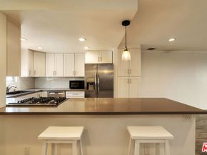1837 11th Street 3, Santa Monica CA 90404