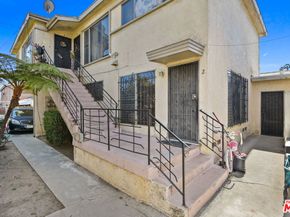 624 E 84th Street, Los Angeles CA 90001