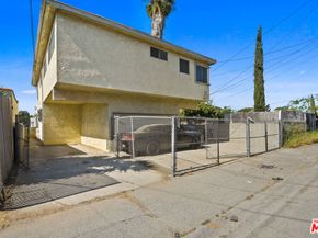 624 E 84th Street, Los Angeles CA 90001