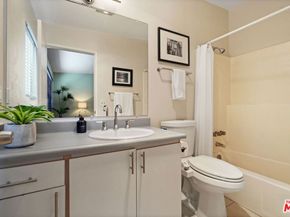 5811 Woodman Avenue 7, Valley Glen CA 91401