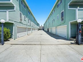 5811 Woodman Avenue 7, Valley Glen CA 91401
