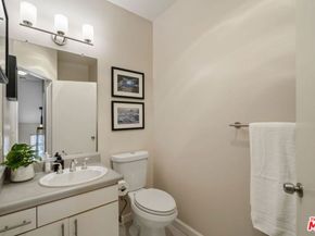 5811 Woodman Avenue 7, Valley Glen CA 91401