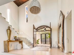 2299 Gloaming Way, Beverly Hills CA 90210