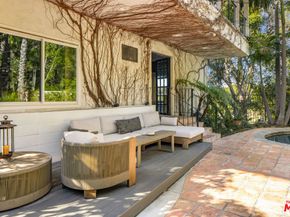 2299 Gloaming Way, Beverly Hills CA 90210