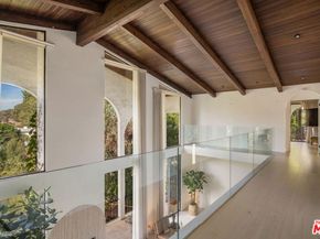2299 Gloaming Way, Beverly Hills CA 90210