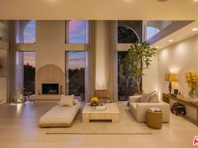 2299 Gloaming Way, Beverly Hills CA 90210