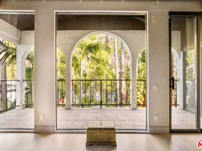 2299 Gloaming Way, Beverly Hills CA 90210