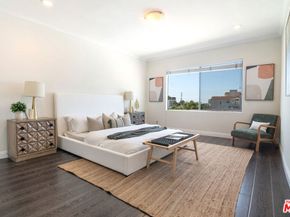 1101 Rexford Drive 302, Los Angeles CA 90035