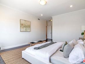 1101 Rexford Drive 302, Los Angeles CA 90035