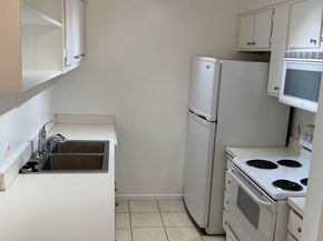 3205 Raintree Circle, Culver City CA 90230