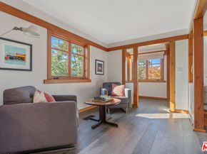 706 Navy Street, Santa Monica CA 90405