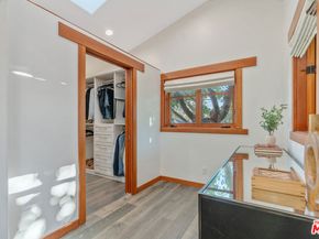 706 Navy Street, Santa Monica CA 90405