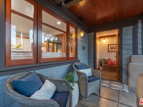 706 Navy Street, Santa Monica CA 90405