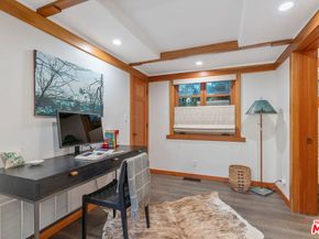 706 Navy Street, Santa Monica CA 90405