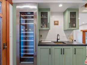 706 Navy Street, Santa Monica CA 90405