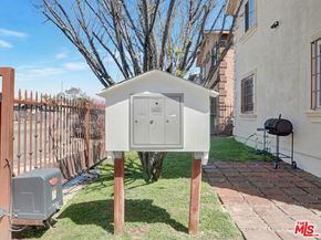 8110 S San Pedro Street, Los Angeles CA 90003