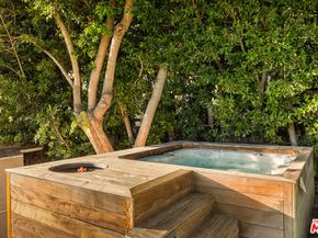 1954 Comstock Avenue, Los Angeles CA 90025