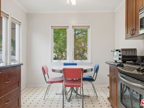 1612 S Genesee Avenue, Los Angeles CA 90019