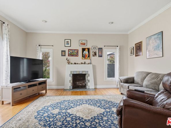 1612 S Genesee Avenue, Los Angeles CA 90019